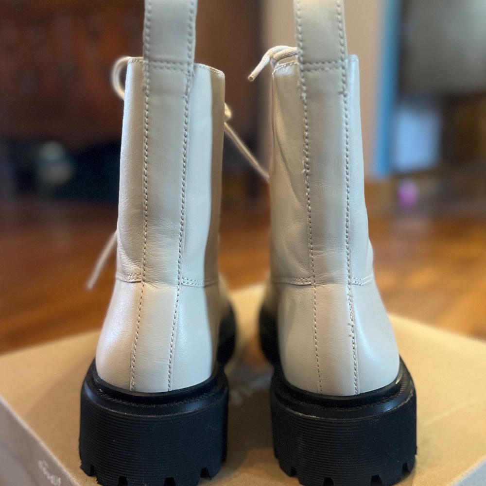 NIB Madewell Rayna Lace-Up Boot in Leather - Picture 3 of 8